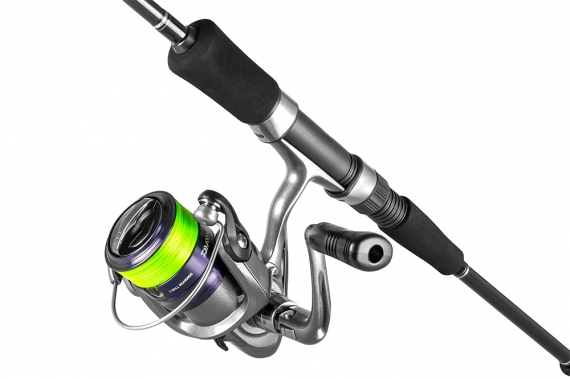 Daiwa Crossfire Spinningset 8 fot, 10-40g i gruppen Sæt / Spinnesæt / Allround Spinnesæt hos Sportfiskeprylar.se (200678)