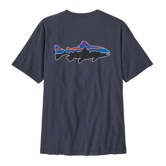 Patagonia M\'s Fitz Roy Trout T-Shirt Smolder Blue i gruppen Beklædning og fodtøj / Beklædning / T-shirts hos Sportfiskeprylar.se (37846-SMDB-Lr)