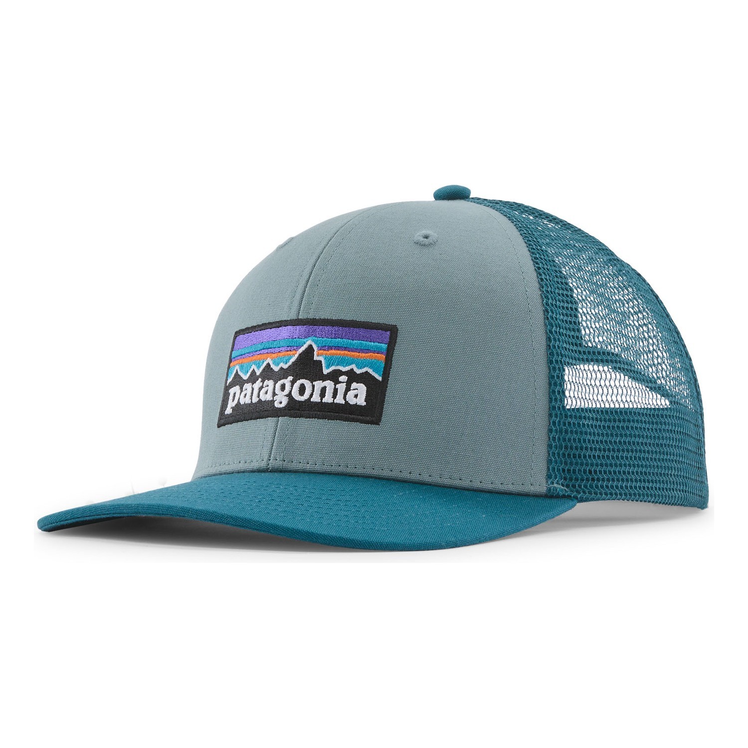 Patagonia P-6 Logo Trucker Hat BLSG i gruppen Beklædning og fodtøj / Kasketter og hovedbeklædning / Kasketter / Trucker caps hos Sportfiskeprylar.se (38289-BLSG-ALL)