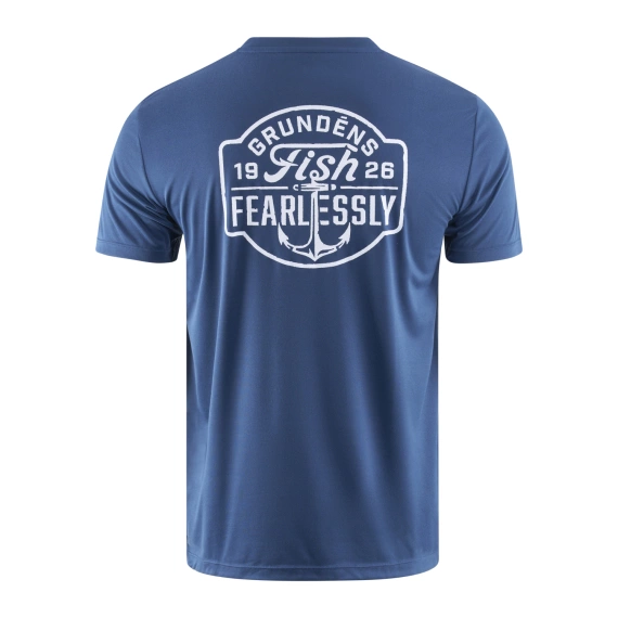 Grundéns Fish Fearlessly SS Tech Tee Blue Abyss i gruppen Beklædning og fodtøj / Beklædning / T-shirts hos Sportfiskeprylar.se (50117-477-0014r)