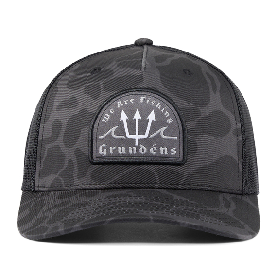 Grundéns Poseidon Trucker Admiral Black Camo i gruppen Beklædning og fodtøj / Kasketter og hovedbeklædning / Kasketter / Trucker caps hos Sportfiskeprylar.se (50271-018-0001)