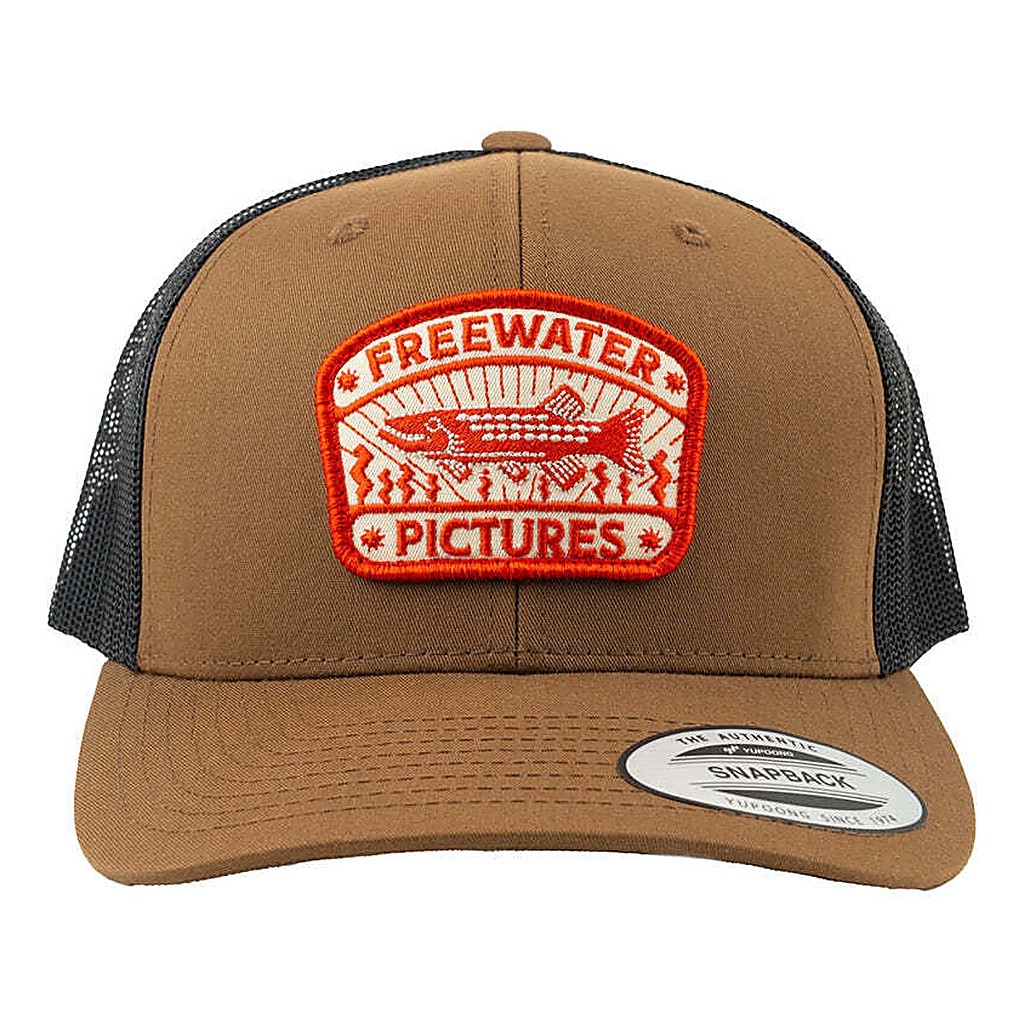 Freewater Pictures Inca Pike Trucker Cap - Brown/Black i gruppen Beklædning og fodtøj / Kasketter og hovedbeklædning / Kasketter / Trucker caps hos Sportfiskeprylar.se (7350139701785)