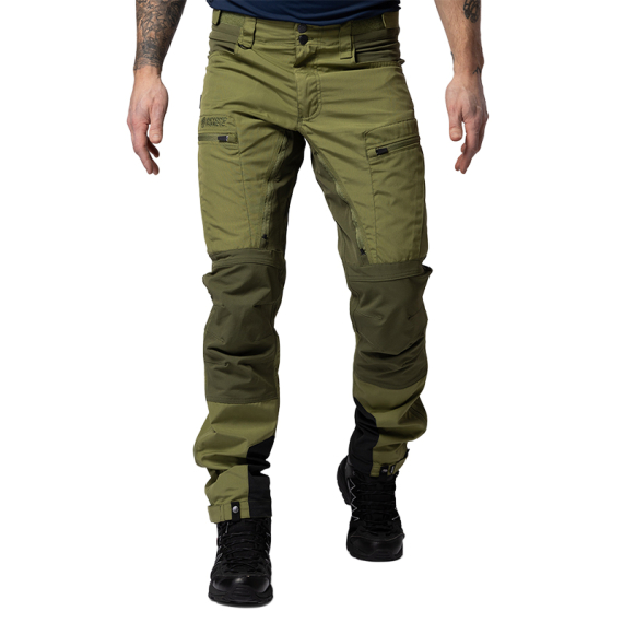 Beyond Nordic BN004 M\'s Outdoor Pants Woodland Green i gruppen Beklædning og fodtøj / Beklædning / Bukser / Friluftsbukser hos Sportfiskeprylar.se (BN004-M-GREEN-Lr)