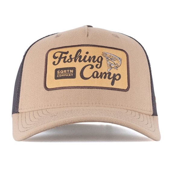 SQRTN Fishing Camp Trucker Cap Khaki i gruppen Beklædning og fodtøj / Kasketter og hovedbeklædning / Kasketter / Trucker caps hos Sportfiskeprylar.se (CAP-323-OSFA)