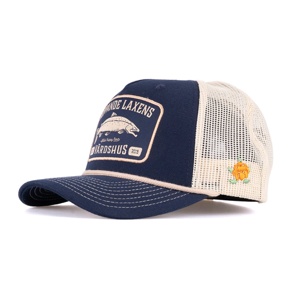 SQRTN Hoppande Laxen Trucker Cap, Navy i gruppen hos Sportfiskeprylar.se (CAP-431-OSFA)