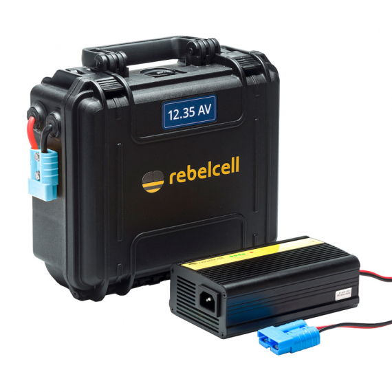 Rebelcell Outdoorbox 12.35 AV Med Laddare 12.6V10A i gruppen Bådelektronik / Batterier og opladere / Batterier / Lithiumbatterier hos Sportfiskeprylar.se (RC12035REUBOXPACK)