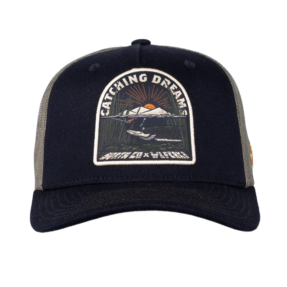 SQRTN X Wolfcreek Lures Dreams Trucker Cap i gruppen hos Sportfiskeprylar.se (SQWC-007-OSFA)