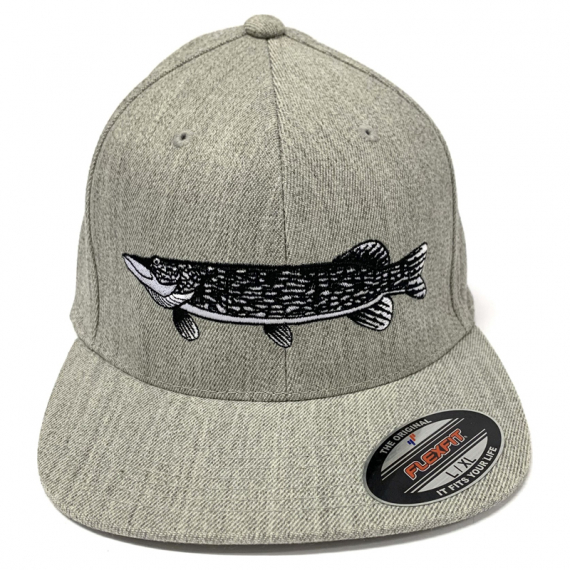 Wolfcreek Pike Logo Fitted Flexfit, Grey Heater i gruppen Beklædning og fodtøj / Kasketter og hovedbeklædning / Kasketter hos Sportfiskeprylar.se (WCL-05-CAP-02-GREYr)